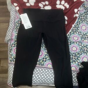 LuLulemon Align Crop Leggings new with tag